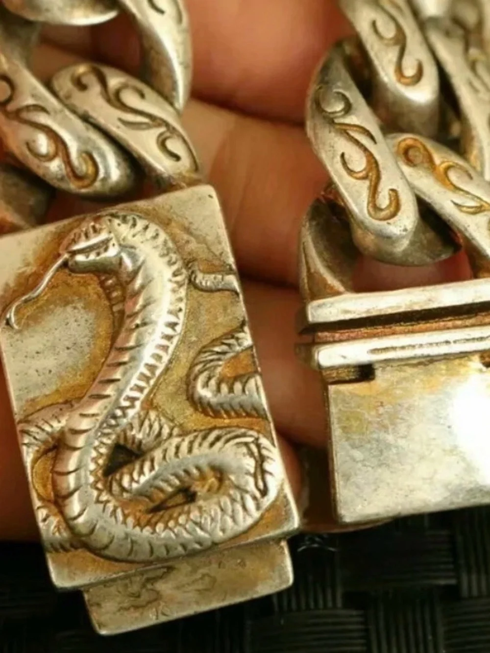 Men's Silver-Tone Serpent Link Bracelet - Sculpted Chain Design